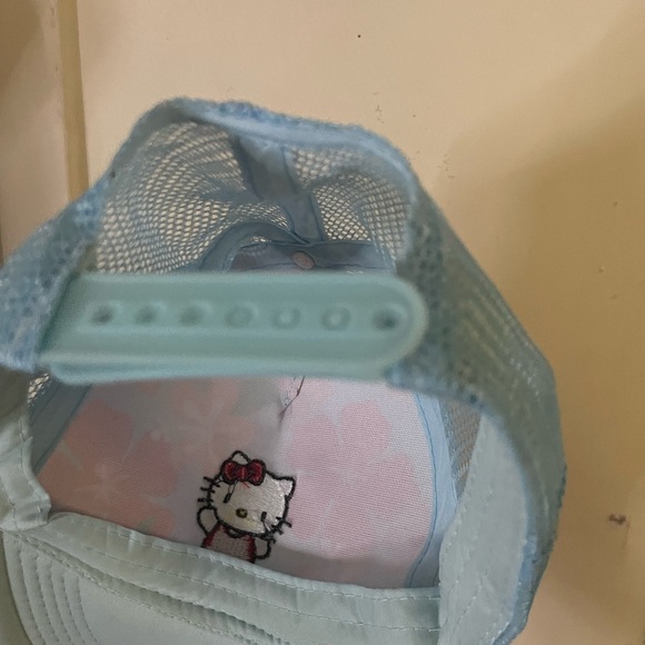 Hello kitty snapback - Picture 4 of 4